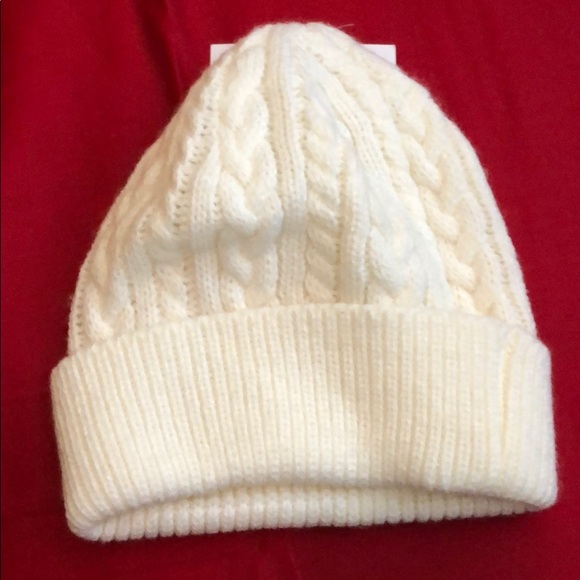 Cute white beanie - Picture 2 of 2